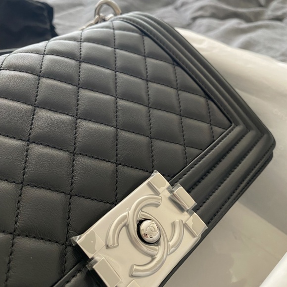 Chanel Leboy 100%new - Picture 4 of 5